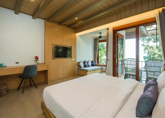 Coral Cliff Beach Resort Samui